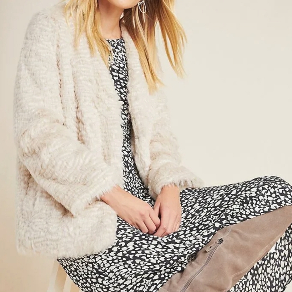 EUC Anthropologie Fur by Urf Noemie Faux Fur Coat size small fuzzy